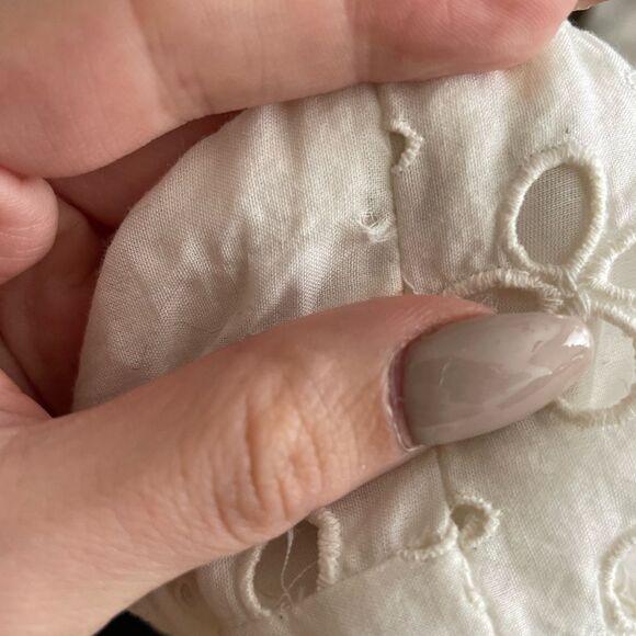 Y2K J. Crew Strapless Eyelet Boho Top White Silk Blend Size 4 - Picture 2 of 4